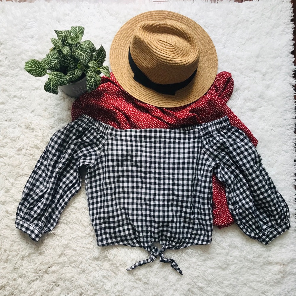 Forever 21 I plaid off the shoulder crop top
